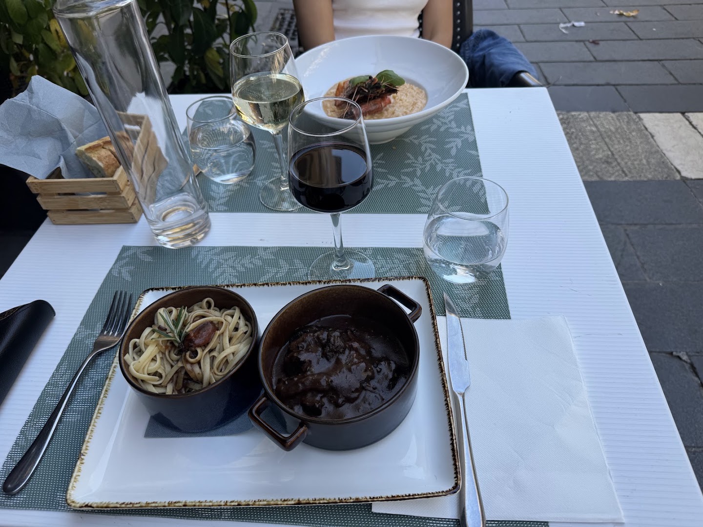 The Instant — une assiette